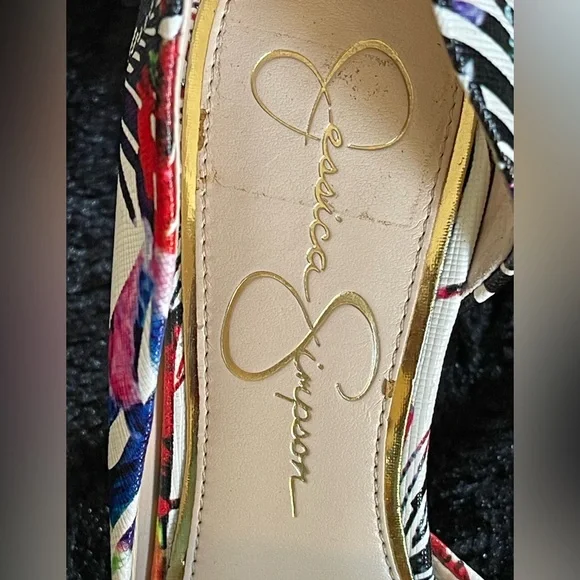 Jessica Simpson Claudette Colorful Tropical Print Women's Heels. Size 5.5 - Picture 4 of 6